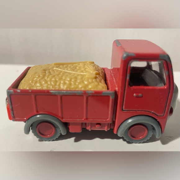 Thomas the Train Lorry 1 Truck Diecast Tank Engine Take Play Along Friends toys - Picture 3 of 7